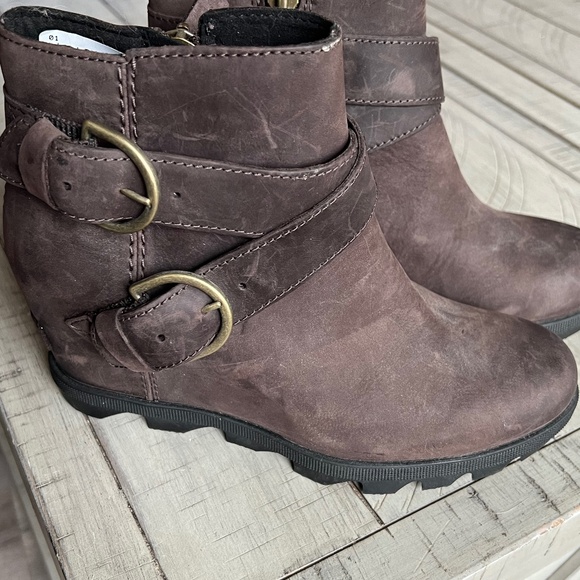 Nwts - Sorel brown ankle boots - sz 6.5 - Picture 1 of 4